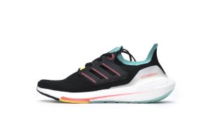 Tênis Adidas UltraBoost 22 - Preto e Verde Menta - Masculino 