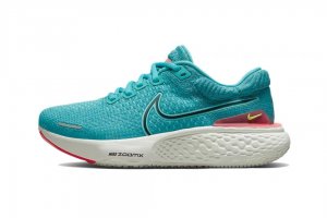 Tênis Nike ZoomX Invincible Run Flyknit 2 - Verde Turquoise - Feminino 